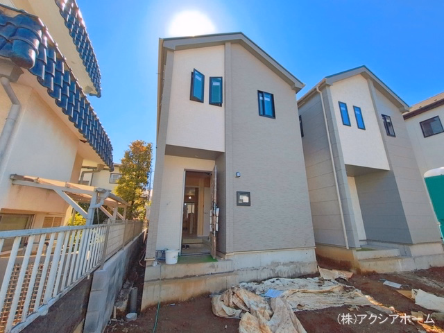 新築戸建て 中新井3丁目885番 B号棟