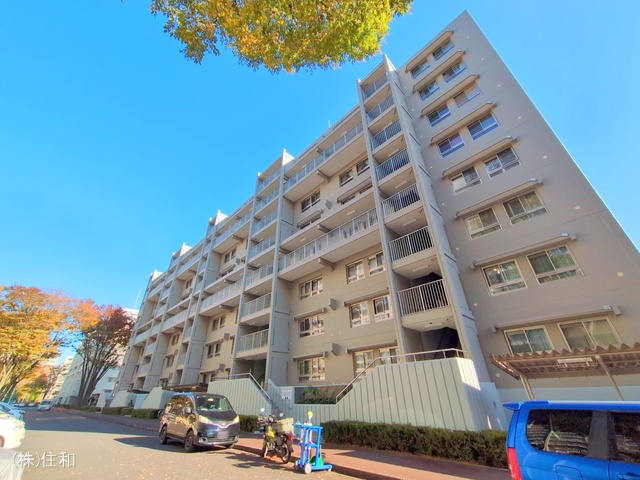 埼玉県志木市館2丁目のマンション『志木ニュータウン中央の森弐番街4号棟』外観写真 2024年11月21日撮影