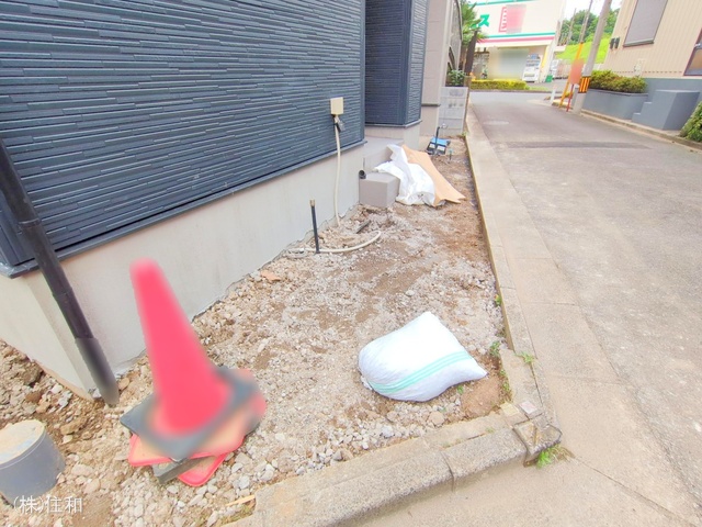埼玉県志木市柏町6丁目の新築戸建て外構写真 2025年6月25日撮影
