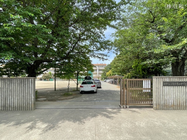 朝霞市立朝霞第四中学校 距離2000m