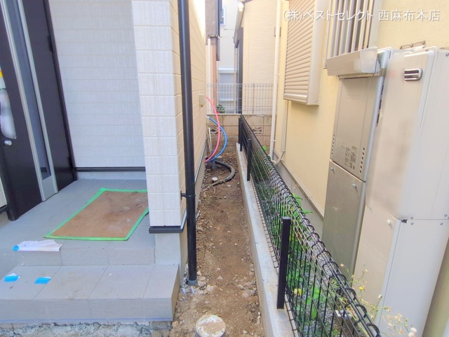 東京都大田区西六郷2丁目の新築戸建て外構写真 2025年8月18日撮影