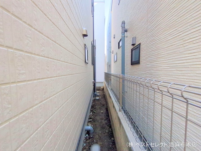 東京都大田区西六郷2丁目の新築戸建て外構写真 2025年8月18日撮影