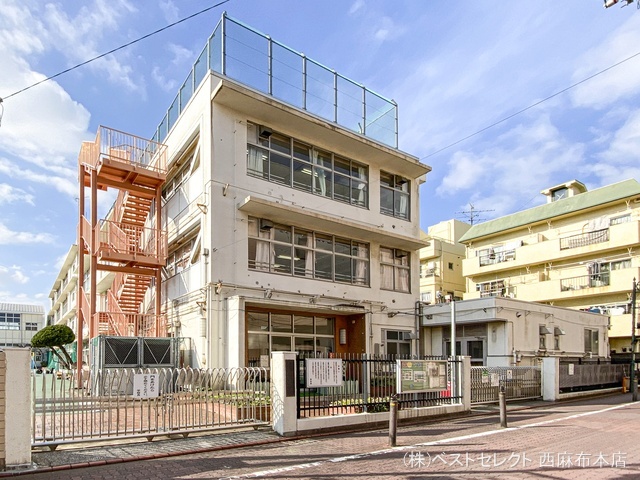 大田区立入新井第四小学校 距離190m