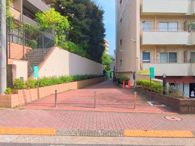 東京都大田区田園調布１丁目のマンション『田園調布ハイツ』外観写真 2025年8月5日撮影