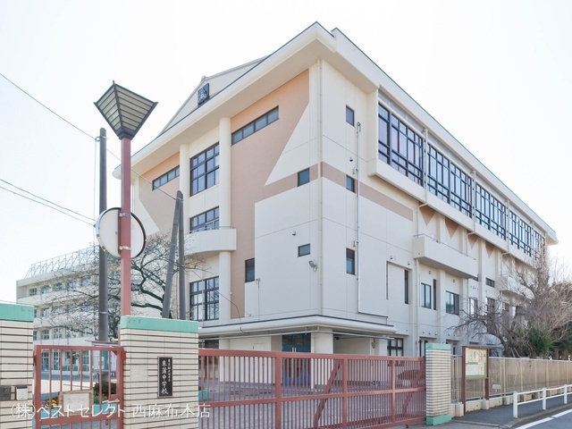 大田区立東蒲中学校　距離280m
