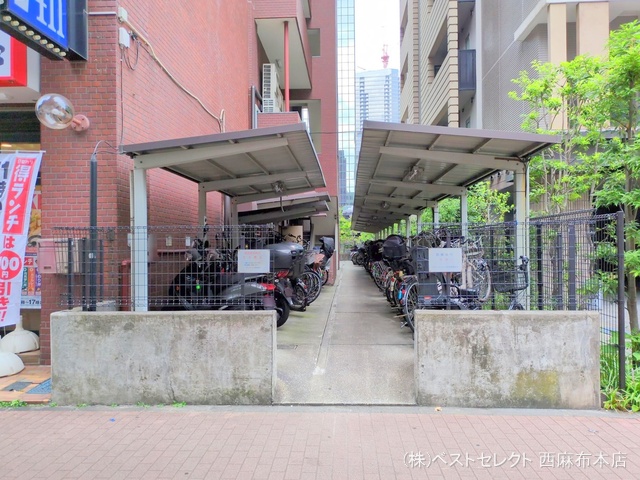 東京都港区芝浦4丁目のマンション『グランドパレス田町』外観写真 2025年8月6日撮影