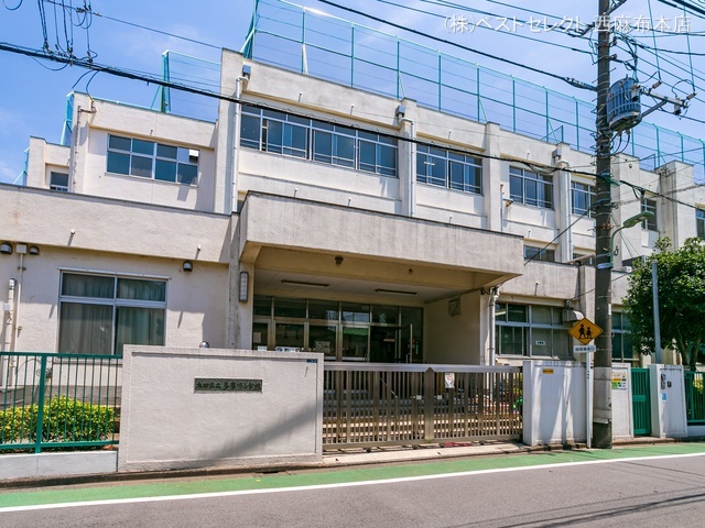 大田区立多摩川小学校　距離220m