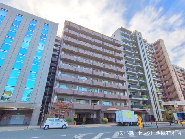 東京都港区白金台3丁目のマンション『朝日白金台マンション』外観写真 2025年11月11日撮影