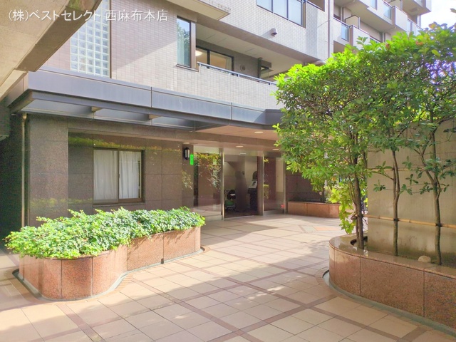 東京都港区白金台3丁目のマンション『朝日白金台マンション』外観写真 2025年11月11日撮影