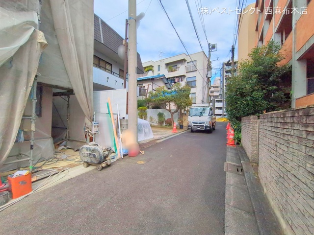 東京都目黒区柿の木坂３丁目の新築戸建てシート写真 2025年11月11日撮影