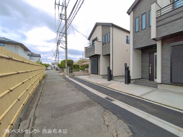 東京都世田谷区喜多見３丁目の新築戸建て完成写真 2026年4月26日撮影