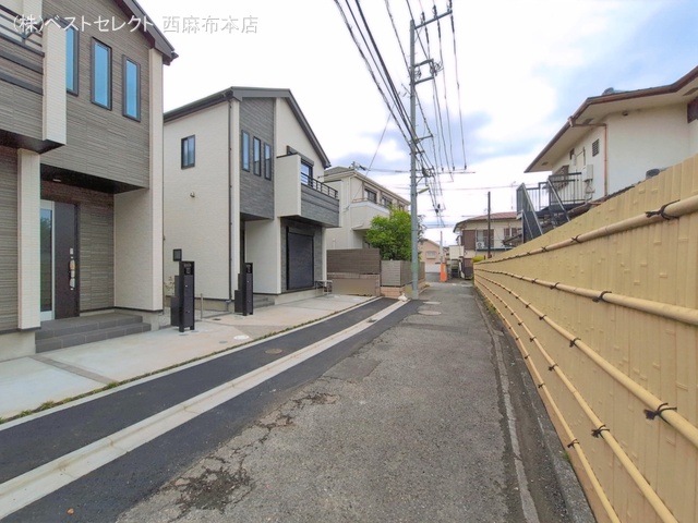 東京都世田谷区喜多見３丁目の新築戸建て完成写真 2026年4月26日撮影
