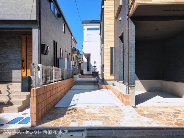 東京都世田谷区梅丘２丁目の新築戸建て完成写真 2026年3月11日撮影