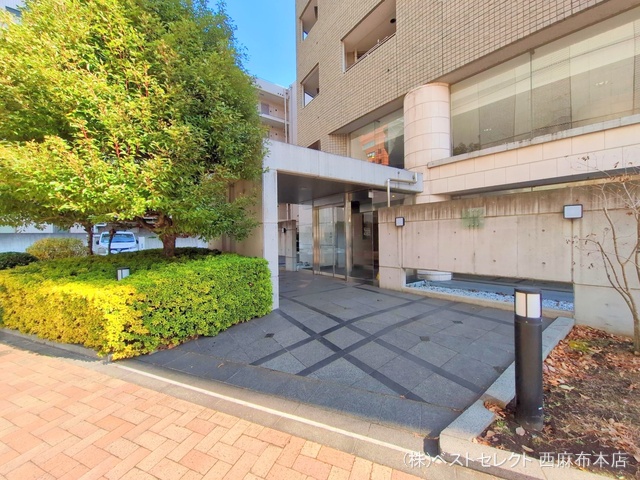 東京都目黒区大橋１丁目のマンション『クオリア目黒大橋ウエスト』外観写真 2025年12月16日撮影