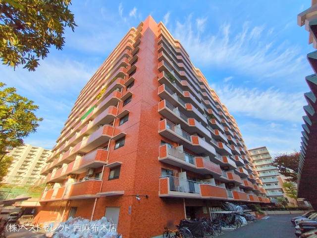 東京都港区三田５丁目のマンション『シャンボール三田』外観写真 2024年12月3日撮影