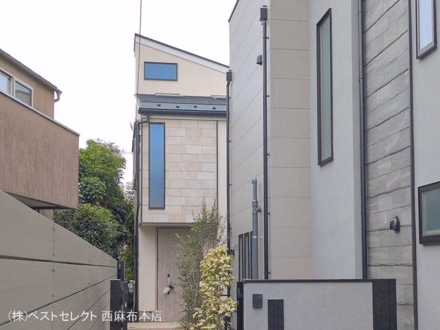 東京都杉並区和泉３丁目の新築戸建て外構写真 2026年6月28日撮影