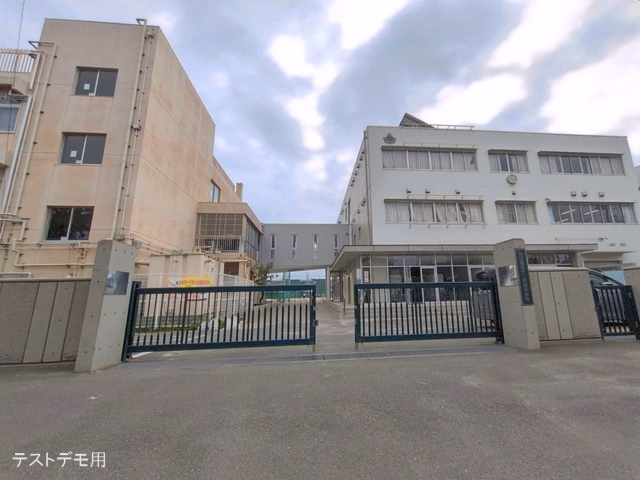川口市立十二月田中学校