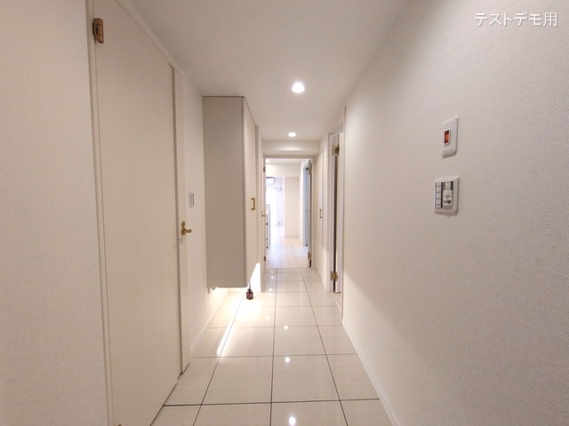 エクセレンス川口 玄関