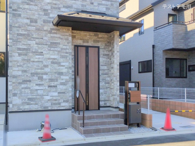 埼玉県さいたま市緑区大字中尾の新築戸建て完成写真 2024年12月12日撮影