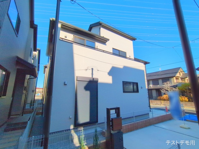 埼玉県さいたま市緑区大字中尾の新築戸建て完成写真 2024年12月12日撮影