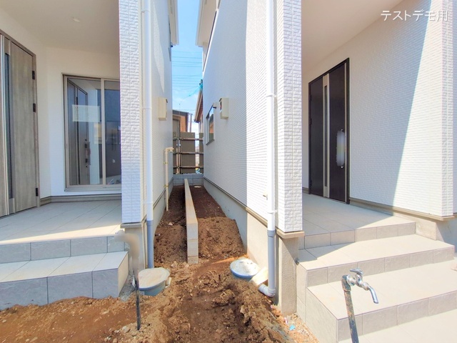 埼玉県さいたま市北区宮原町４丁目の新築戸建て外構写真 2025年4月12日撮影