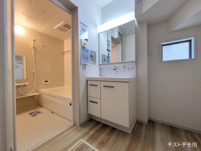 埼玉県さいたま市北区宮原町４丁目の新築戸建て洗面所写真 2025年5月23日撮影