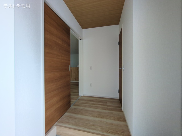 埼玉県さいたま市北区宮原町４丁目の新築戸建て玄関写真 2025年5月23日撮影