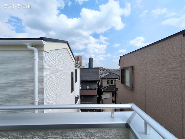 埼玉県さいたま市中央区上落合6丁目の新築戸建てバルコニー写真 2025年7月3日撮影