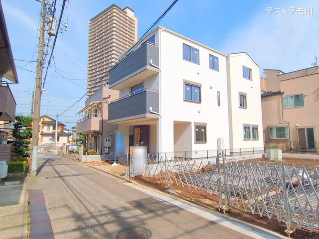 埼玉県さいたま市中央区上落合6丁目の新築戸建て外構写真 2025年6月6日撮影