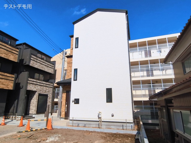 埼玉県さいたま市中央区下落合５丁目の新築戸建て完成写真 2026年3月16日撮影