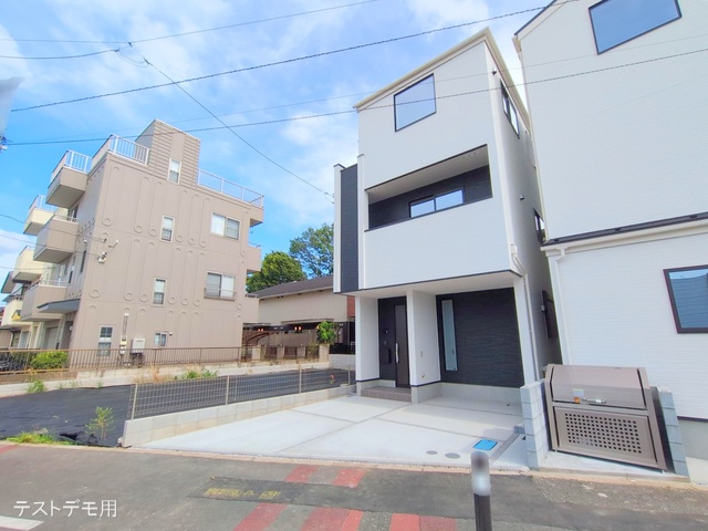 埼玉県さいたま市大宮区上小町の新築戸建て完成写真 2025年7月17日撮影