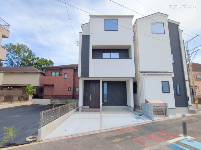 埼玉県さいたま市大宮区上小町の新築戸建て完成写真 2025年7月17日撮影