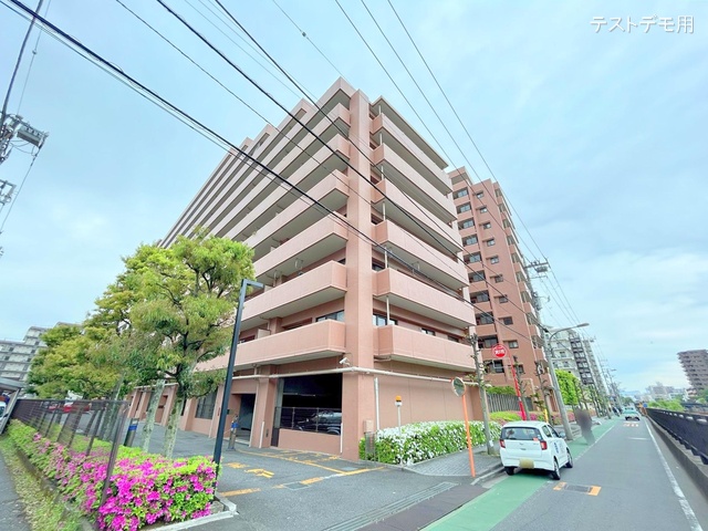 東京都江東区北砂3丁目のマンション『コスモ西大島グランステージ南棟』外観写真 2024年5月1日撮影