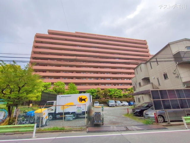 東京都江東区北砂3丁目のマンション『コスモ西大島グランステージ南棟』外観写真 2025年5月12日撮影
