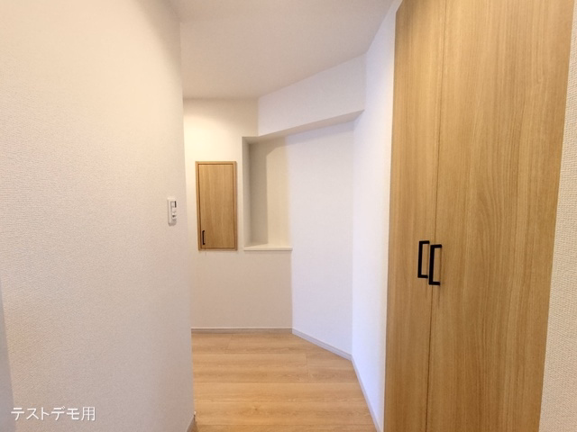 ストークマンション南浦和 玄関