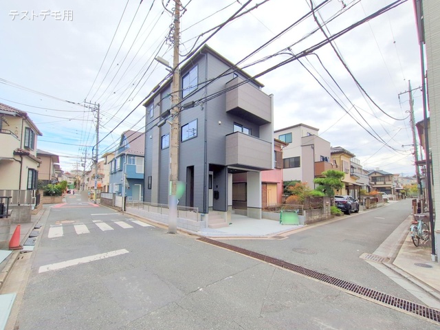 埼玉県さいたま市浦和区瀬ヶ崎５丁目の新築戸建て完成写真 2025年11月10日撮影