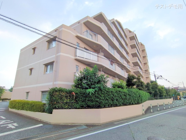 埼玉県さいたま市北区日進町２丁目のマンション『シャルム大宮日進』外観写真 2025年7月7日撮影