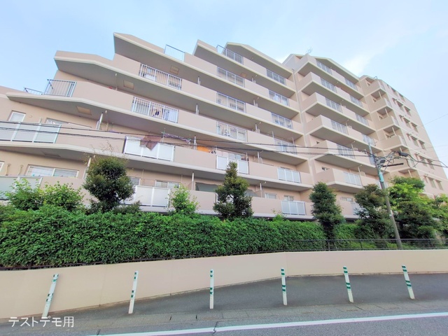 埼玉県さいたま市北区日進町２丁目のマンション『シャルム大宮日進』外観写真 2025年7月7日撮影