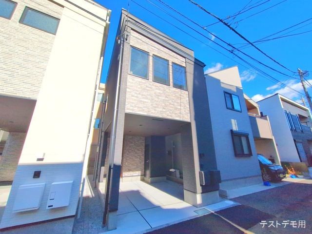 埼玉県さいたま市浦和区北浦和３丁目の新築戸建て完成写真 2025年12月3日撮影