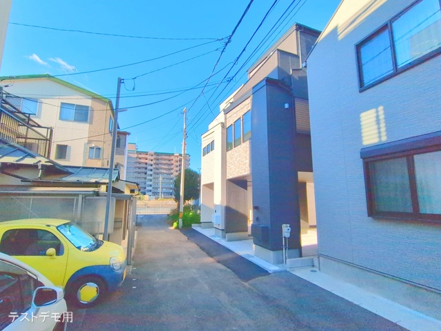 埼玉県さいたま市浦和区北浦和３丁目の新築戸建て完成写真 2025年12月3日撮影