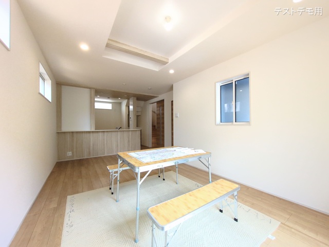 埼玉県さいたま市北区本郷町の新築戸建てリビング写真 2025年7月25日撮影