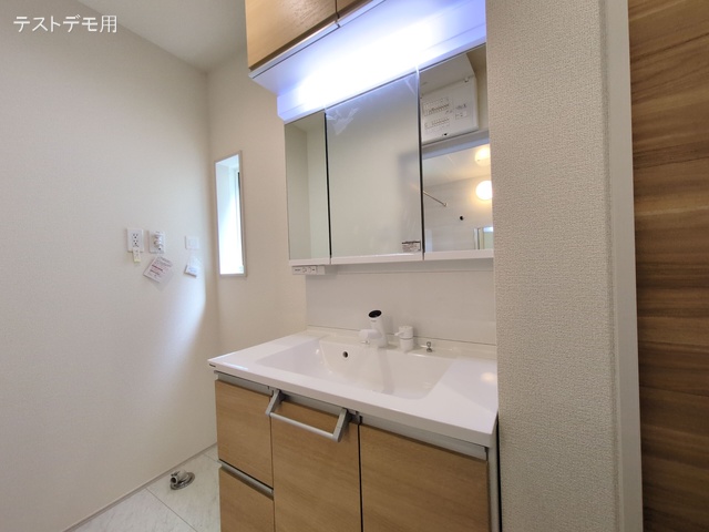 埼玉県さいたま市北区本郷町の新築戸建て洗面所写真 2025年7月25日撮影