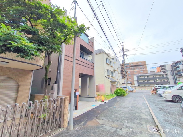 埼玉県さいたま市大宮区宮町5丁目の新築戸建て完成写真 2025年7月11日撮影