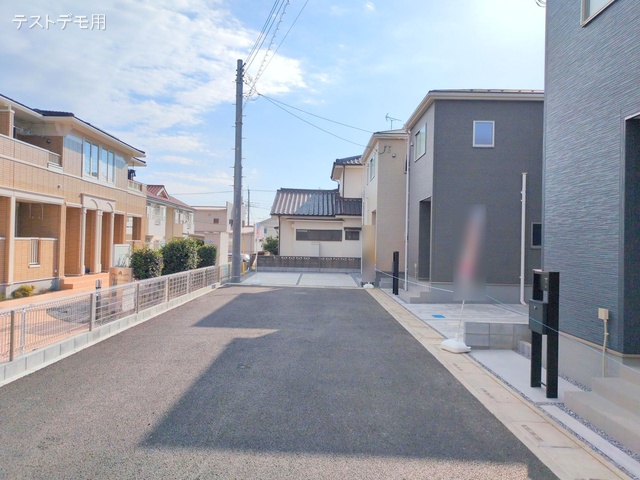 埼玉県さいたま市岩槻区西原台２丁目の新築戸建て完成写真 2025年11月26日撮影