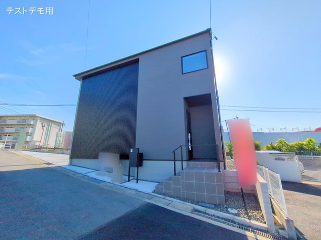 愛知県名古屋市千種区自由ケ丘1丁目の新築戸建て完成写真 2025年12月1日撮影