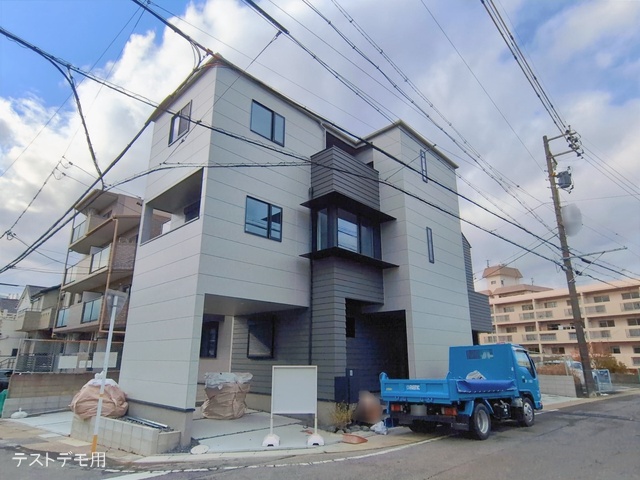 愛知県名古屋市名東区社が丘3丁目の新築戸建て完成写真 2026年1月13日撮影