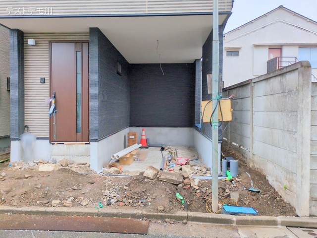 東京都墨田区墨田4丁目の新築戸建て外構写真 2025年9月4日撮影