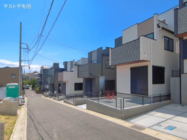 埼玉県さいたま市南区大字太田窪の新築戸建て完成写真 2026年5月28日撮影