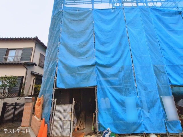 埼玉県さいたま市浦和区上木崎６丁目の新築戸建てシート写真 2026年3月2日撮影