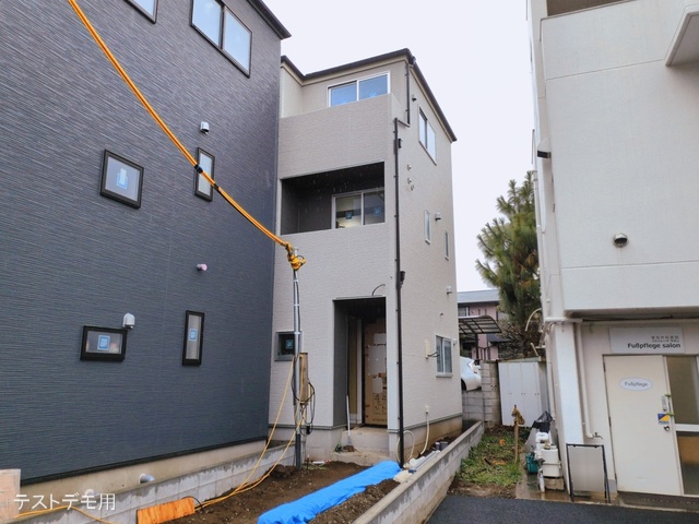 埼玉県さいたま市浦和区領家５丁目の新築戸建て外構写真 2026年3月2日撮影